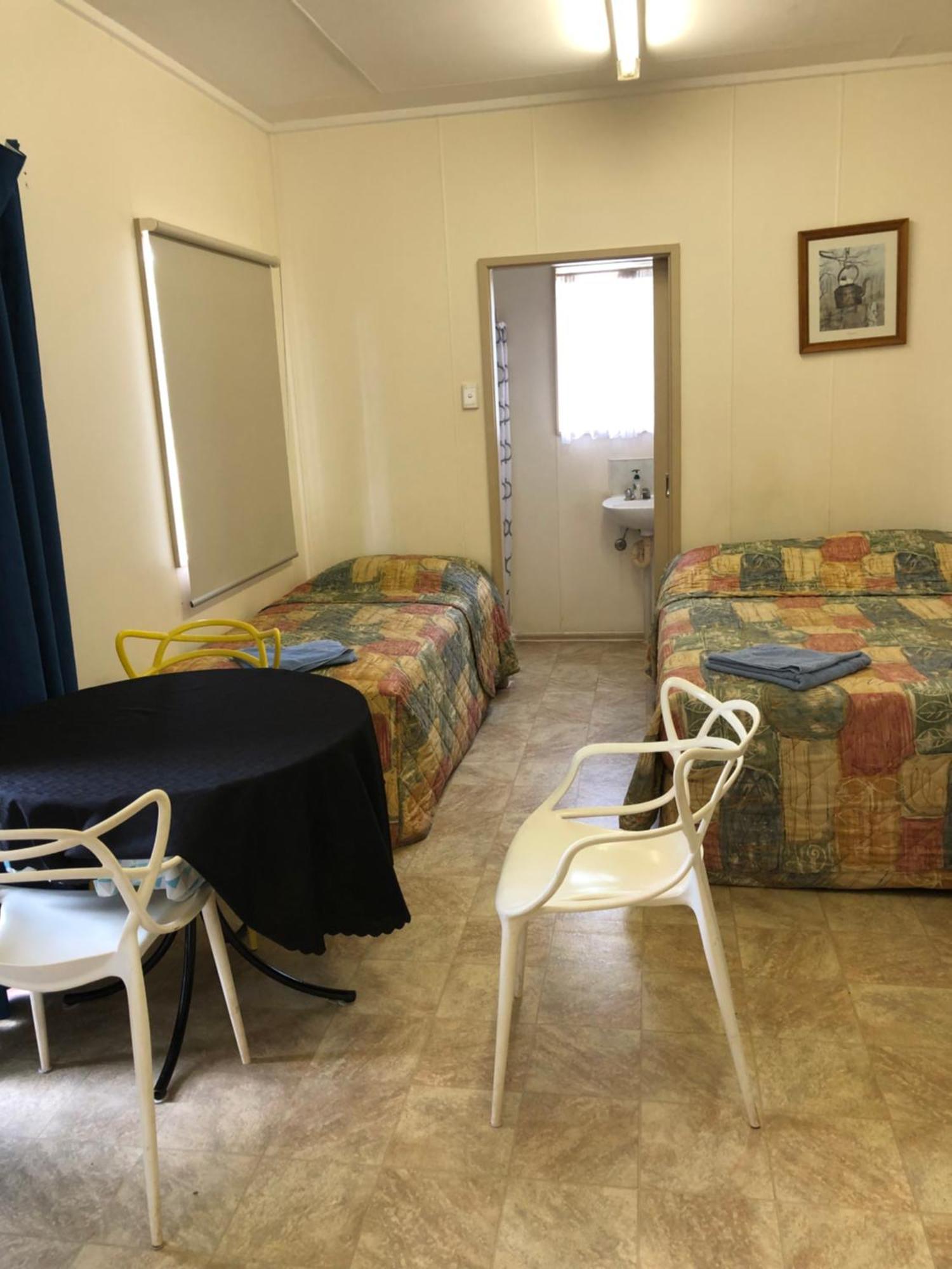 Batchelor Holiday Park Bagian luar foto